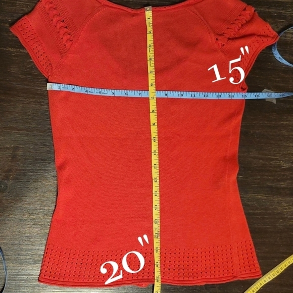 CAROLINA Herrera knit top short sleeve  scoop neck red sweater - Picture 11 of 11